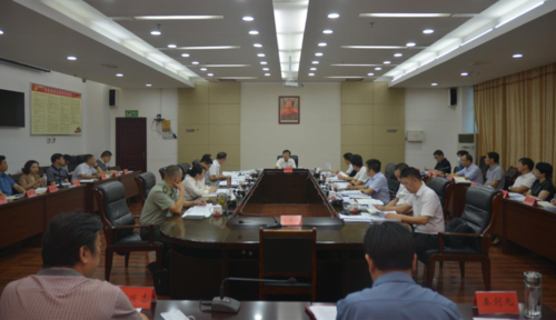 唐何主持召开2021年第19次县委常委会议