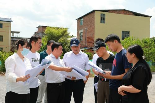 省体育产业集团来东安县进行项目考察