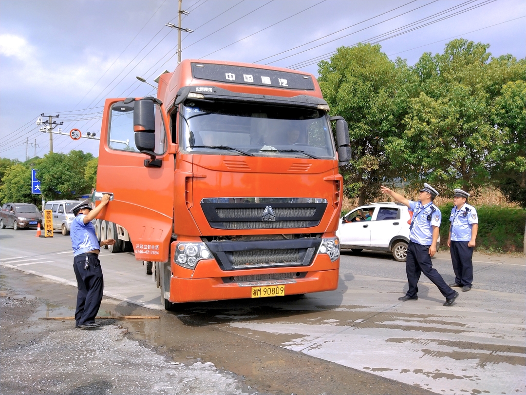 東安“永警利劍Ⅱ?定點清查”精準整治行動大顯成效 查處交通違法732起