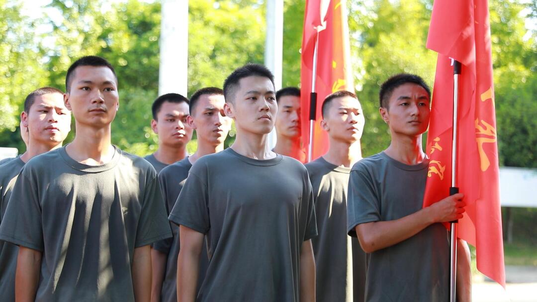 東安：為預定新兵上好軍旅生活“第一課”