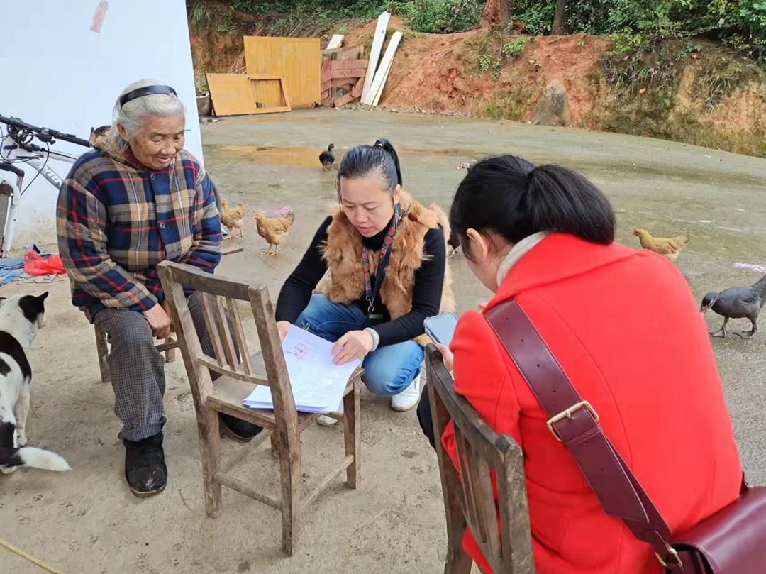 东安三小开展：“巩固脱贫攻坚成果 推进乡村振兴事业 落实控辍保学工作”活动