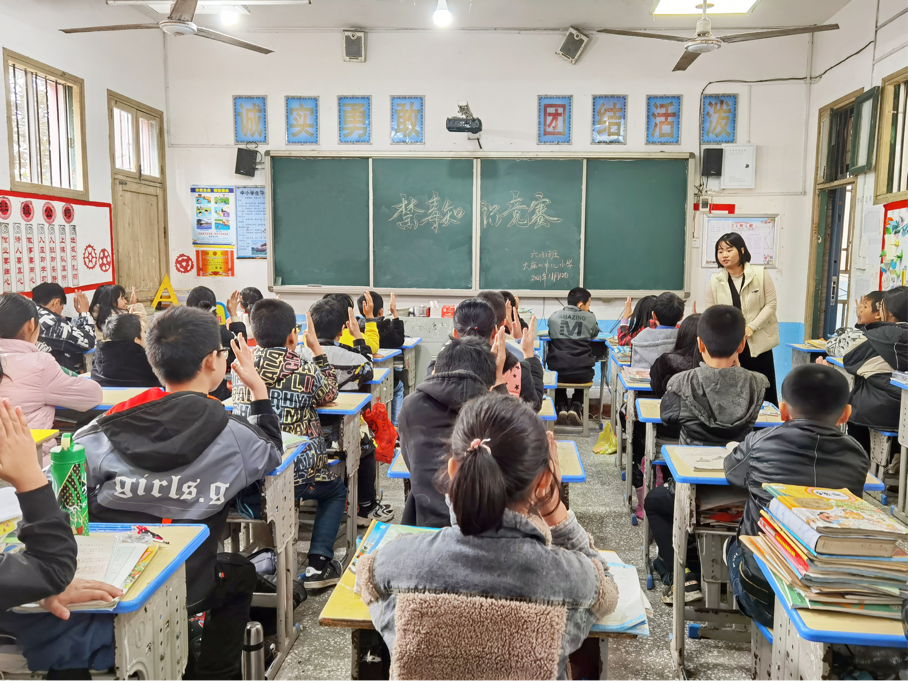 东安县大庙口中心小学开展系列禁毒宣传活动