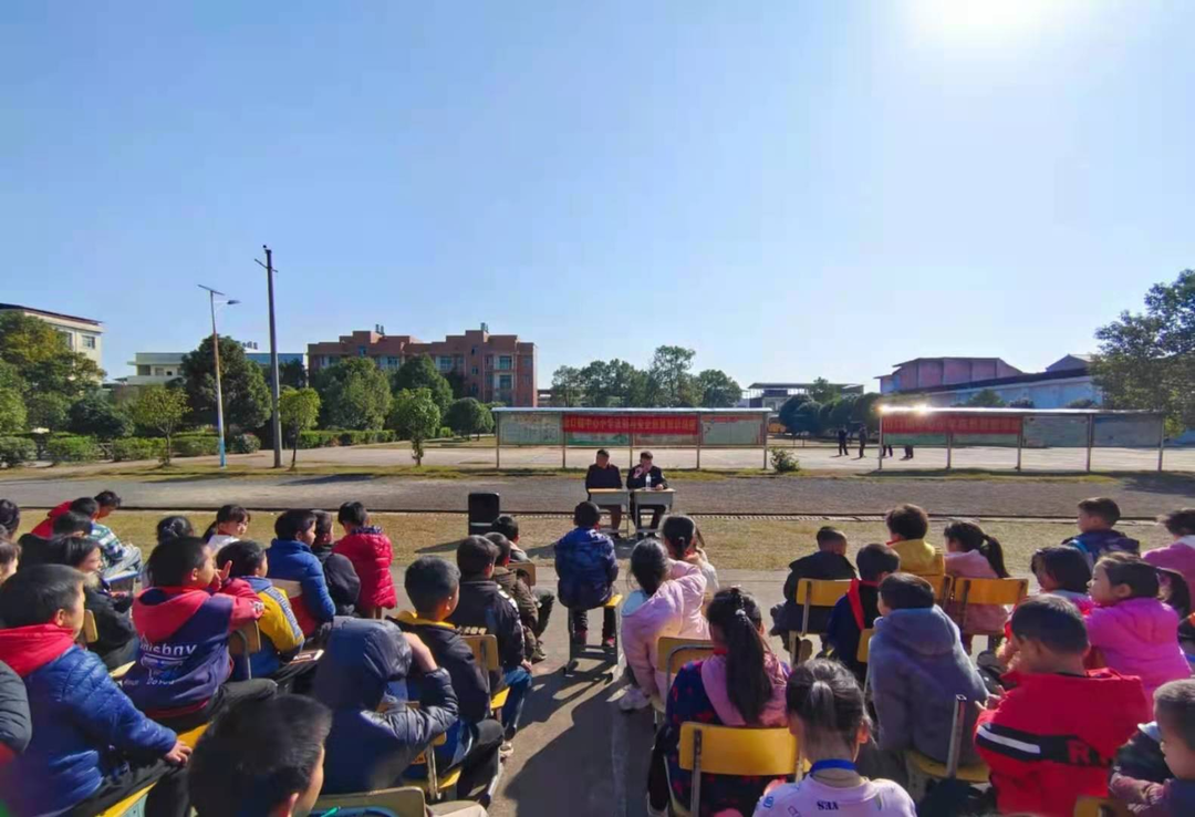 东安县山口铺中心小学开展“法制教育进校园，安全有保障”讲座