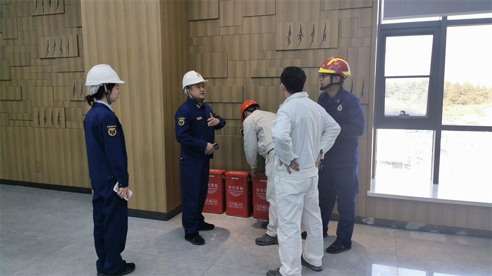 东安县消防救援大队深入神华国华永州发电有限责任公司开展消防安全检查