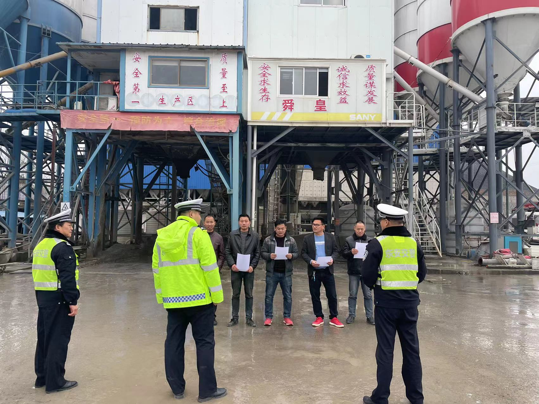 东安交警多举措为春运保驾护航