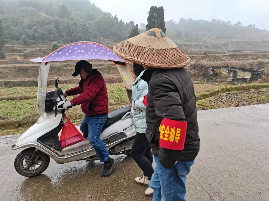 东安县水岭乡：让群众出行更安全顺畅