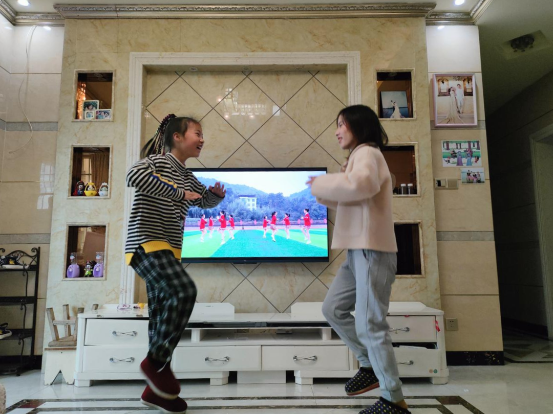 崇德学校：特殊寒假作业促“双减”