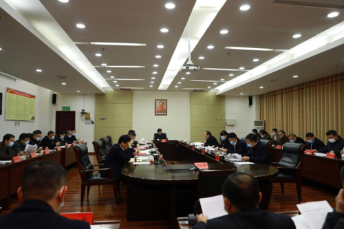 唐何主持召開2022年第6次縣委常委會會議