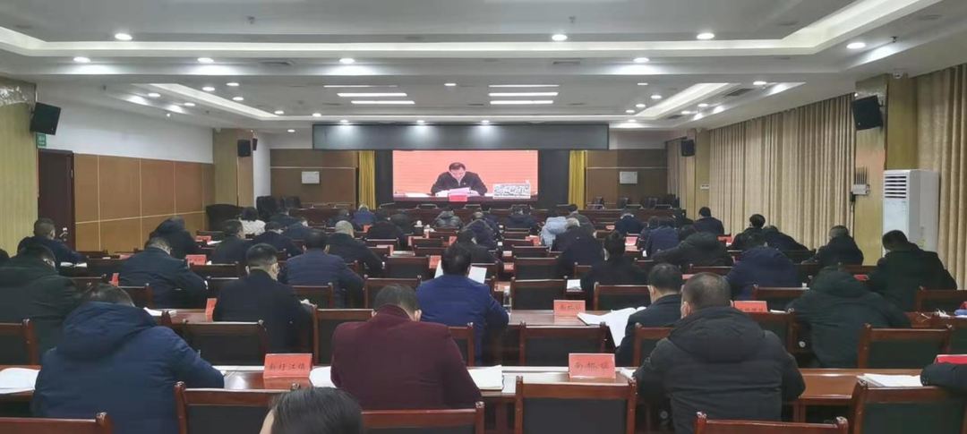 東安縣組織集中收聽收看永州市委農村工作會議