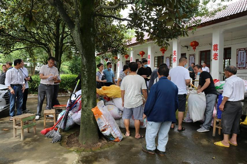县民政局：圆满完成鹿马桥镇敬老院撤并工作