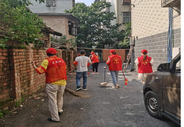 梨山口社区：后盾单位党员干部进社区 助力文明创建