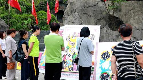 东安县开展“传承剪纸文化，禁毒深入人心”宣传活动
