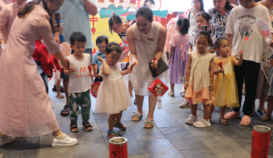 ?湘府湘城幼兒園開展“月圓中秋 感念師恩”主題活動