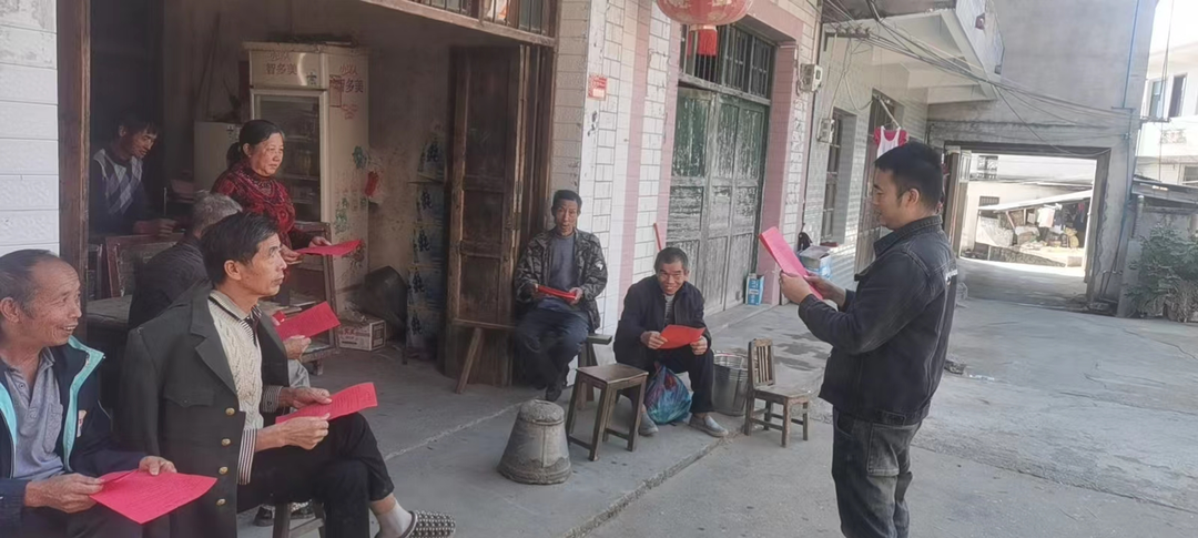 新圩江鎮開展預防“小火亡人、煤氣中毒”宣傳活動