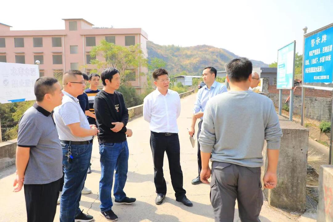 蔣華督導森林防滅火和防旱抗旱工作