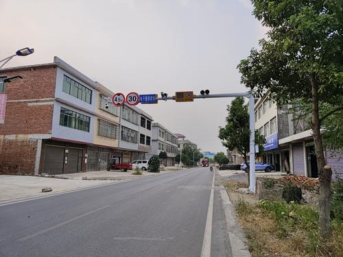 东安县南桥镇：加强道路安全建设 保障居民安全出行