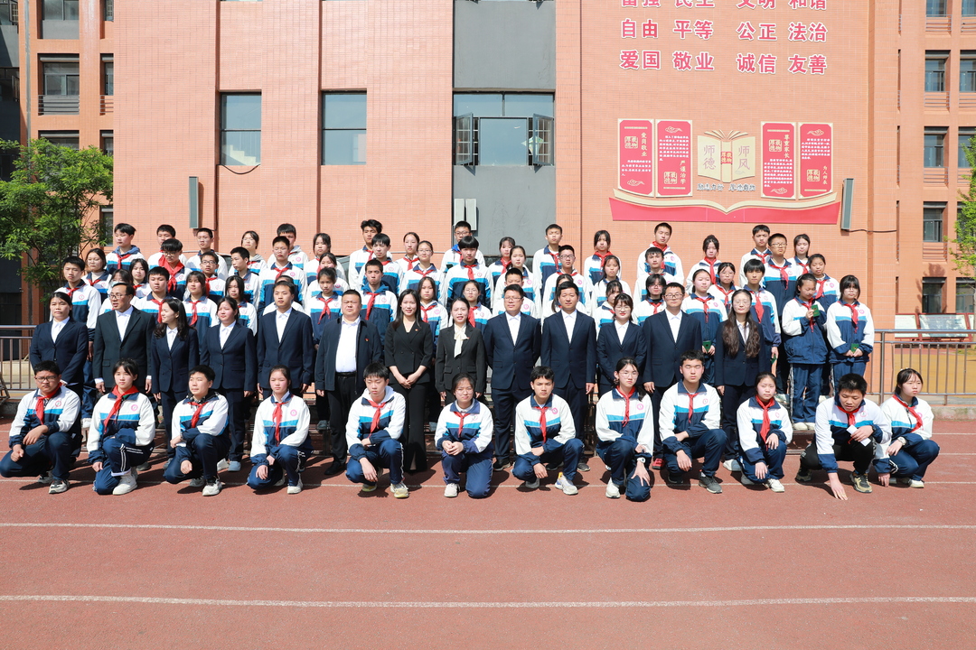 东安团县委举行“高举旗帜跟党走 青春逐梦新时代”主题团日活动暨2023年集中离队入团仪式