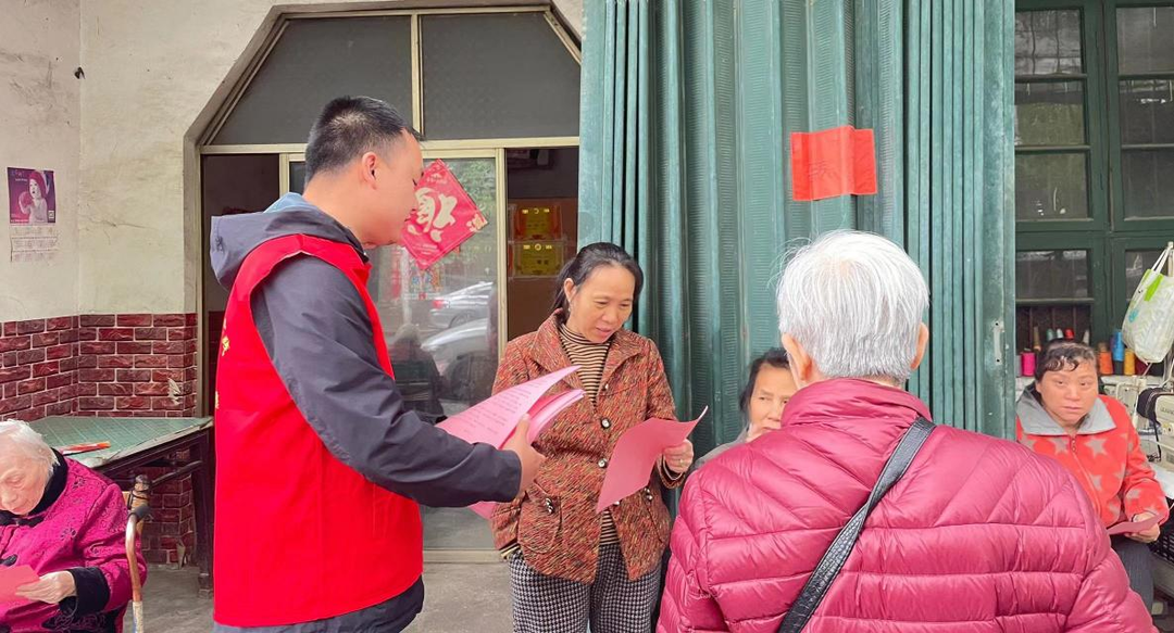 白牙市镇紫水社区开展反诈骗宣传活动