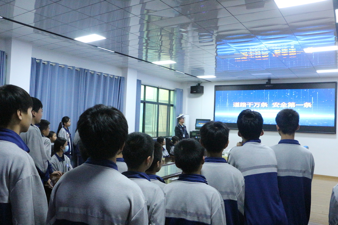 东安：学生进警营 安全“零距离”