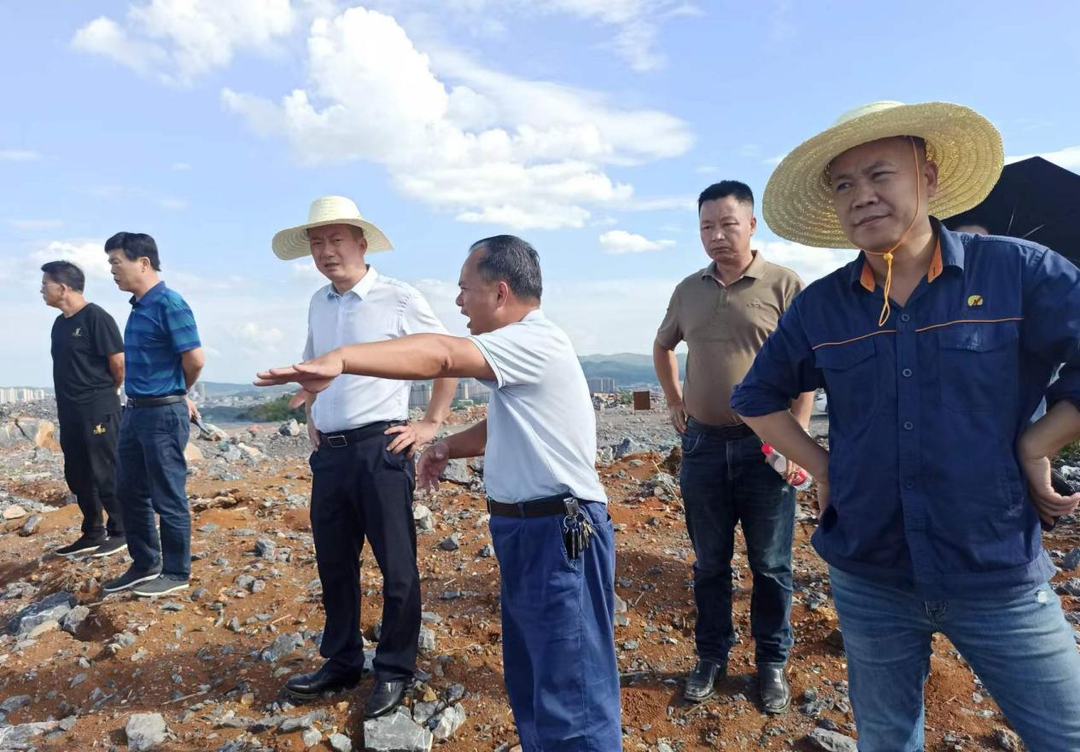 秦波到湘钢东安钙产业园现场办公
