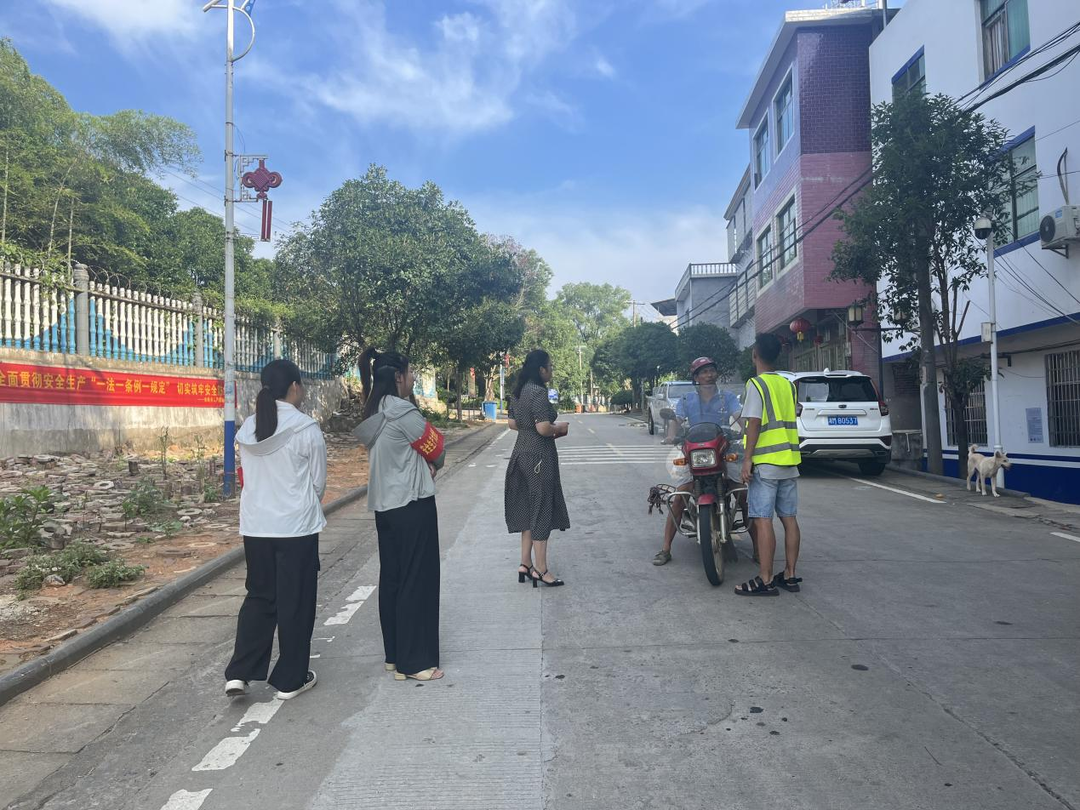东安水岭开展道路交通安全检查