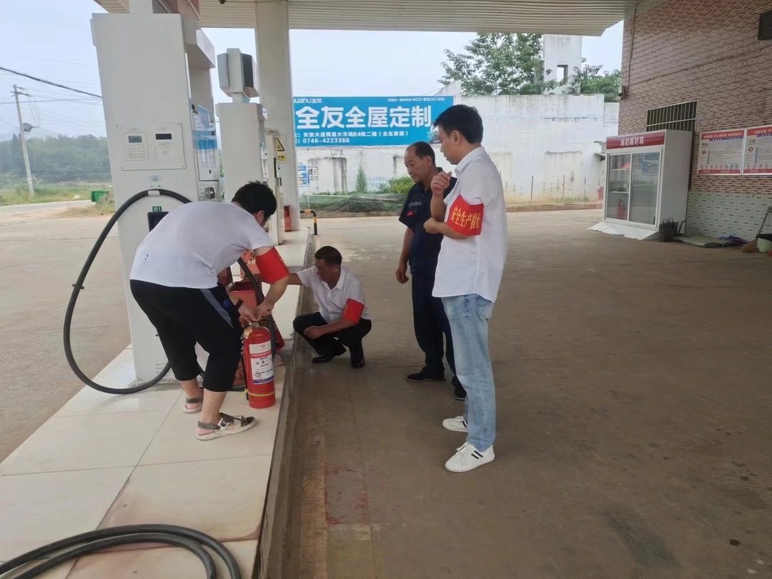 横塘镇：假期不落位  全力保安全