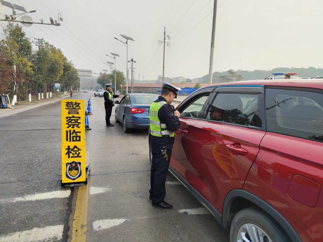 东安交警圆满完成2024年元旦假期交通安保工作