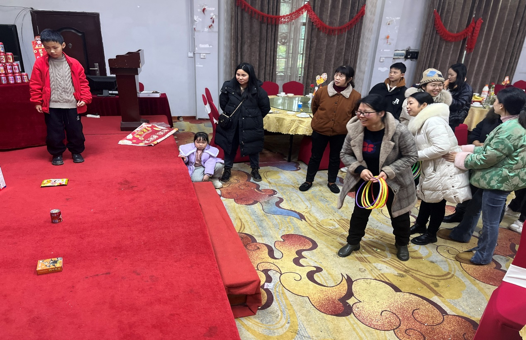 东安县统计局开展迎新春主题团建活动