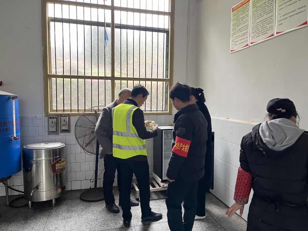东安水岭：筑牢食品安全防线，守护学校食品安全