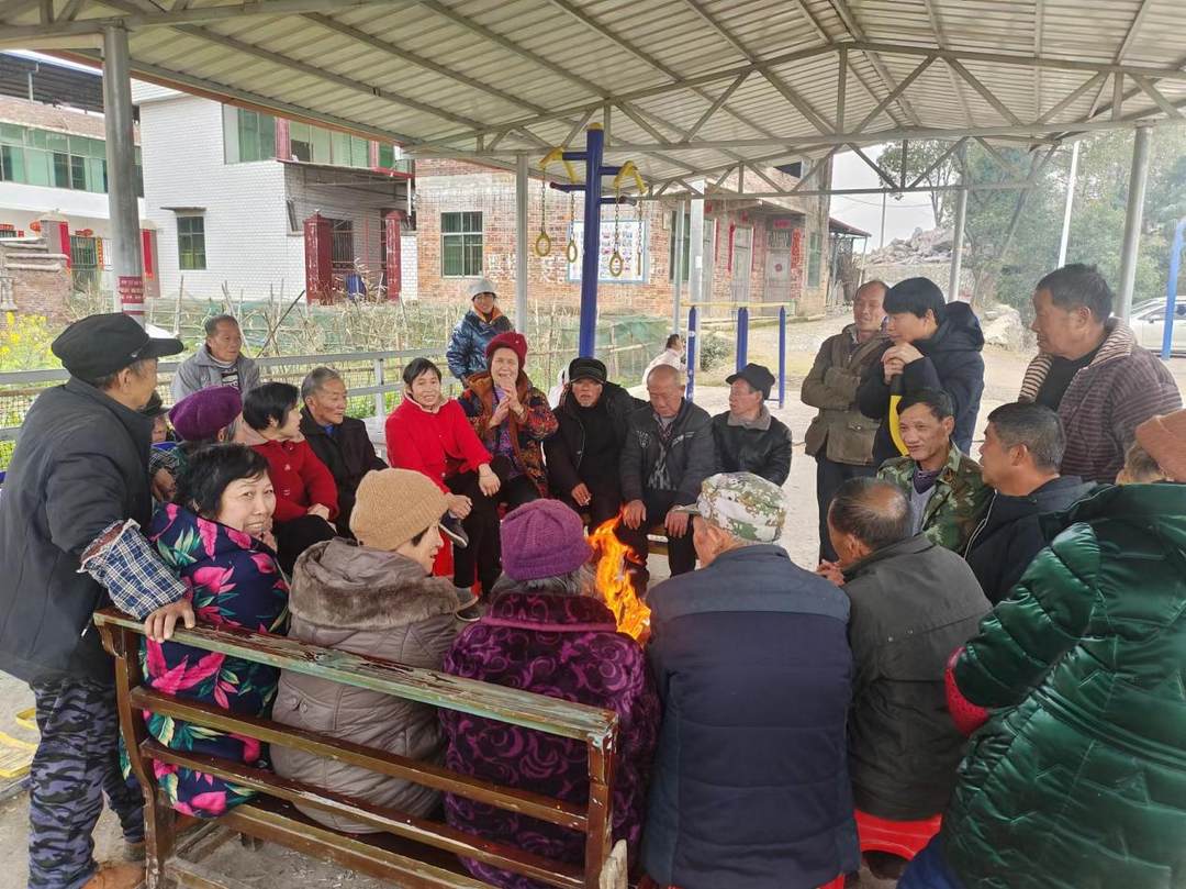 水岭乡：屋场会热议人居环境，惊蛰日共谋春耕生产