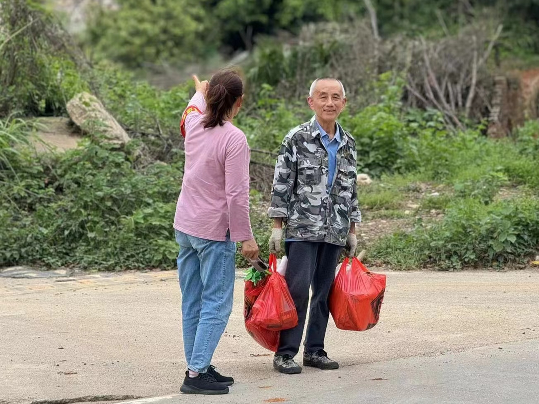 紫溪市鎮(zhèn)積極開展文明祭祀宣傳勸導(dǎo)行動