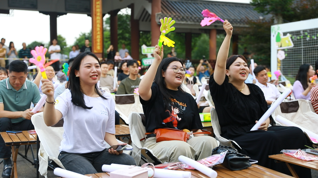 东安县第二届“青春就这“Young，共赴520 ！”草坪音乐节青年联谊活动浪漫开启