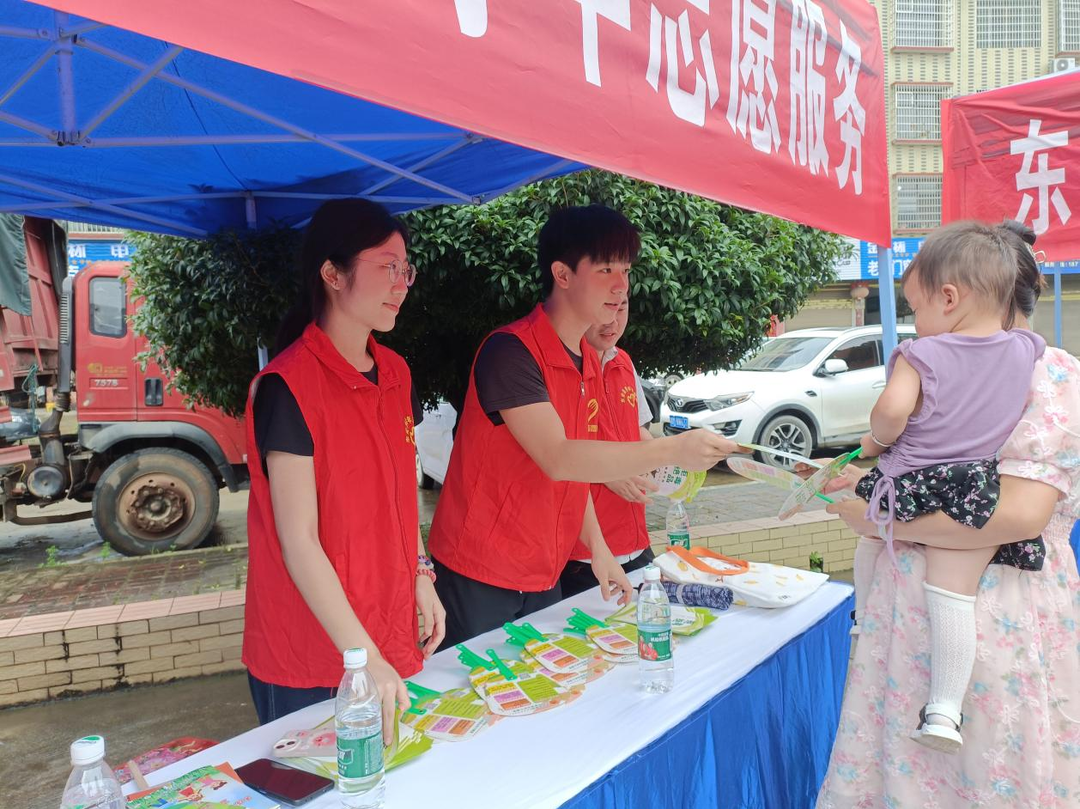 东安团县委开展“利剑护蕾”“禁毒”“防溺水”安全知识宣讲活动