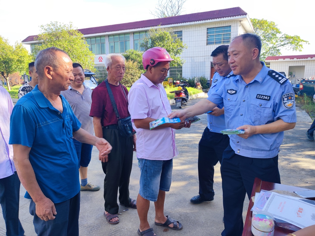 東安：為民辦實事 交管服務(wù)“送到家”