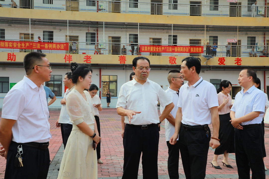 市人大常委會(huì )來(lái)東安開(kāi)展安全生產(chǎn)“三法一條例兩辦法”執法檢查