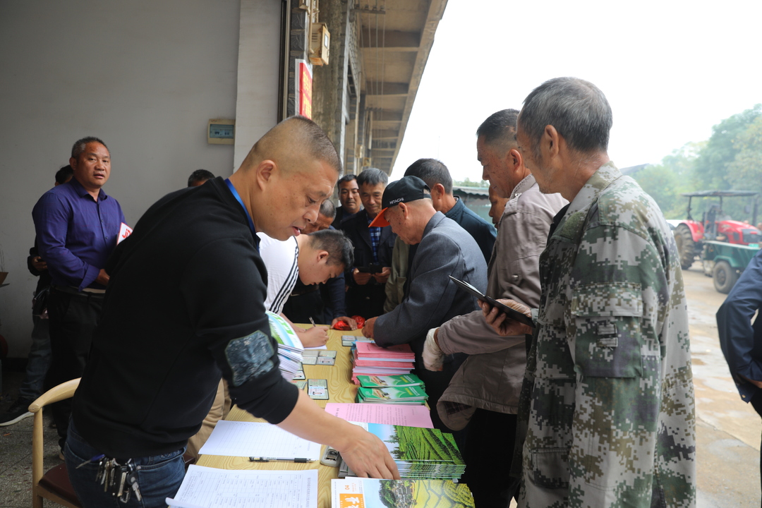 東安縣農機報廢更新補貼政策宣講到鄉村