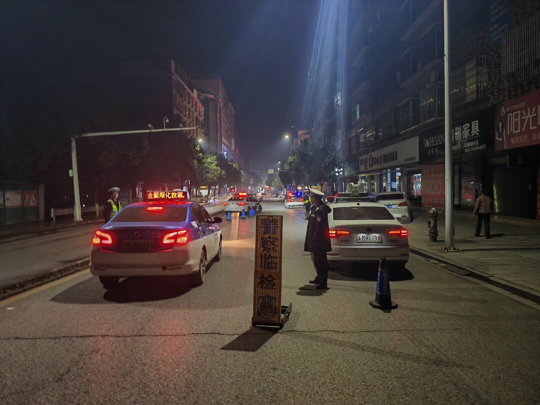 東安交警多措并舉護航春運返程平安路
