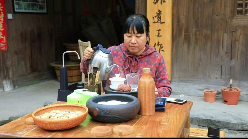 東安：800米海拔的竹間茶