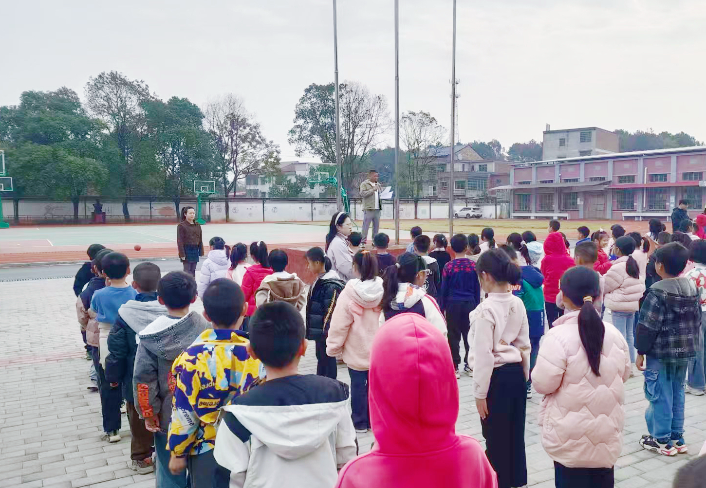 尊宪崇法 | 端桥铺中心小学开展宪法知识宣讲活动