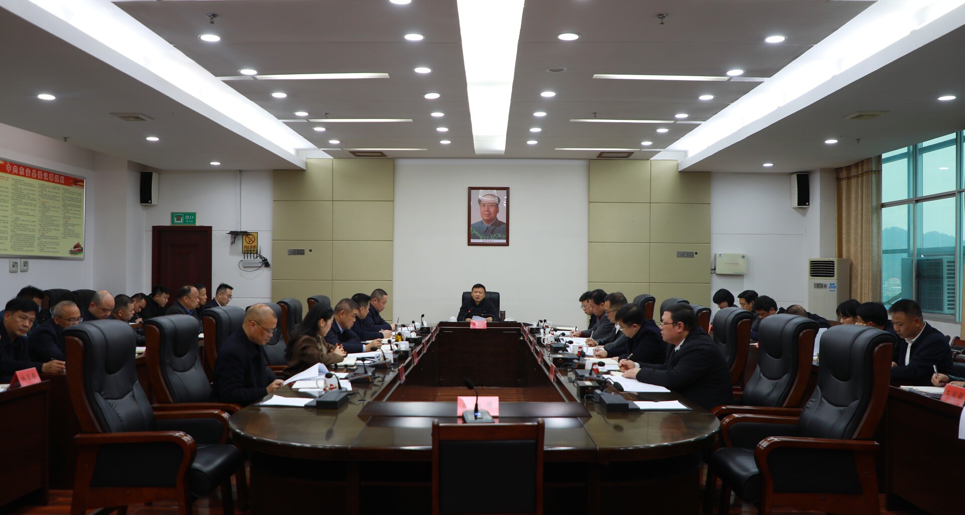 东安县营商环境暨“送解优”工作推进会召开