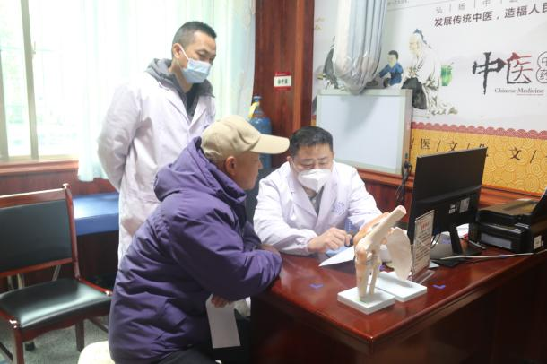 东安籍在长医学专家开展第五次返乡义诊活动