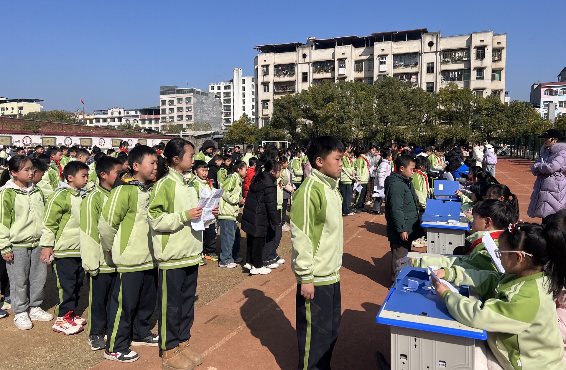 东安县一小实验学校开展古诗词过级挑战活动