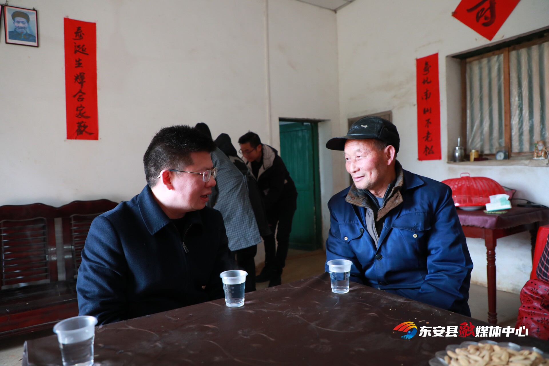 蒋华到芦洪市镇走访慰问困难党员和防止返贫监测对象