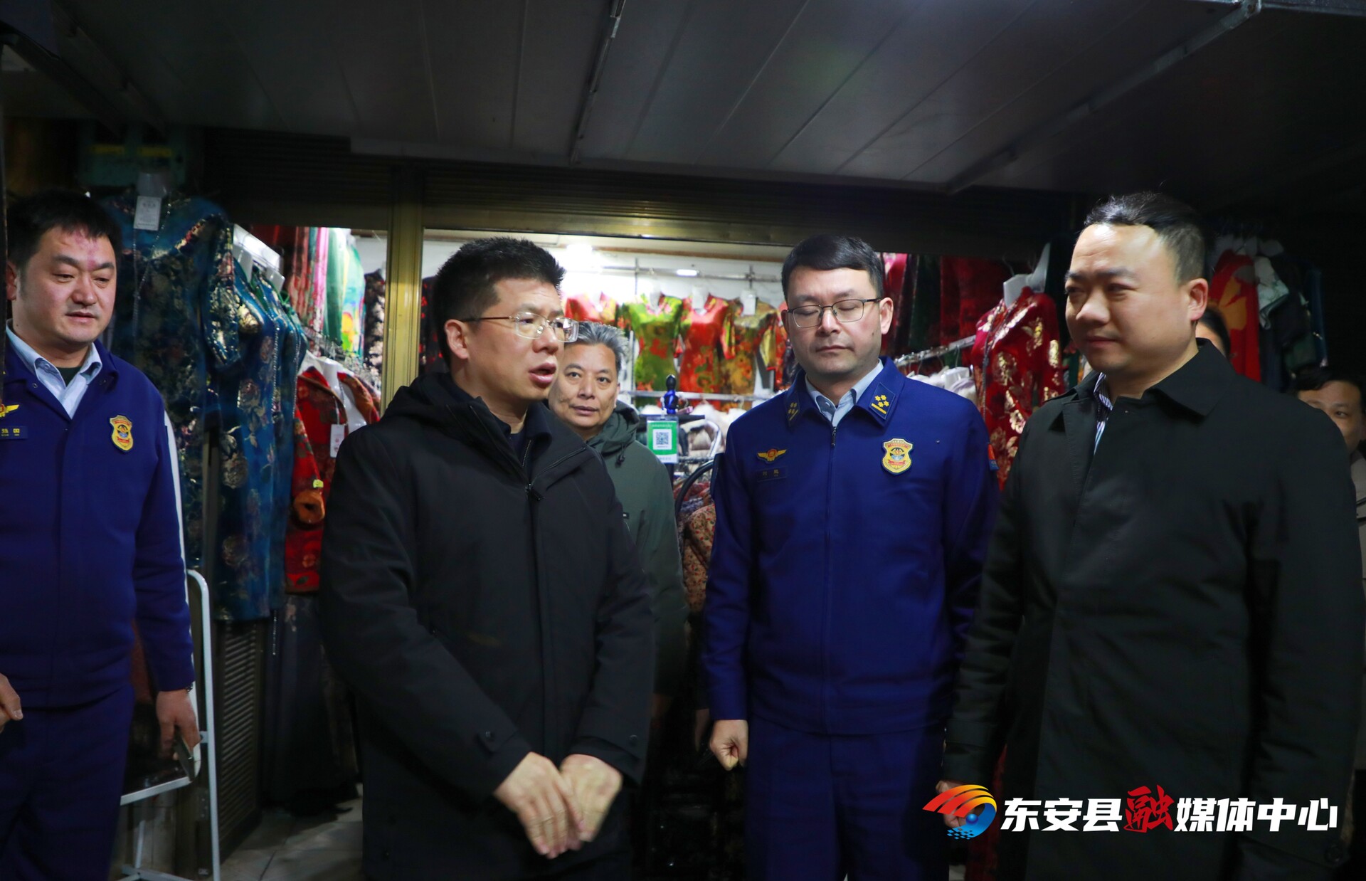 蒋华调研春节期间安全生产工作