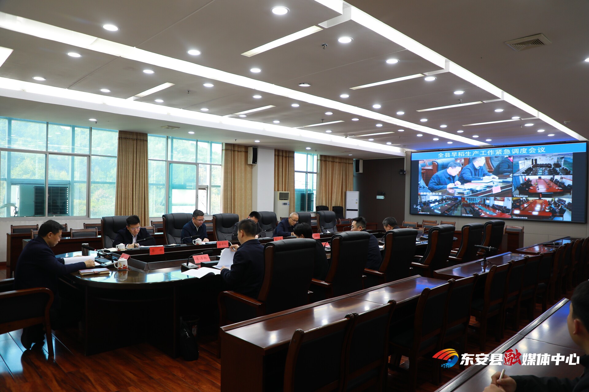 全县早稻生产工作调度会召开